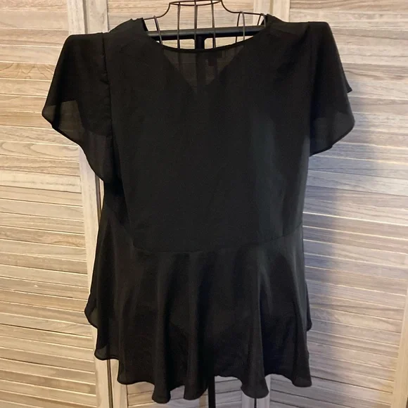 🆕❤️Torrid- Babydoll Georgette Flutter Sleeve Blouse - Picture 7 of 10